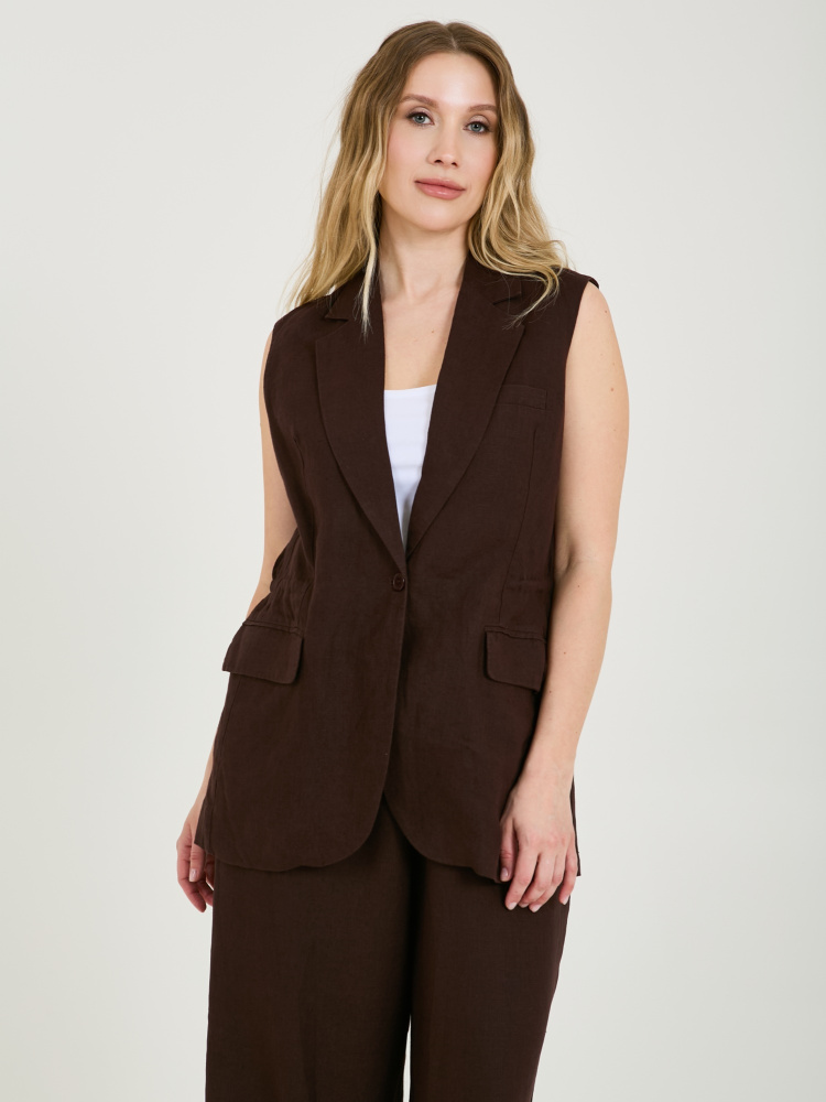 ЖИЛЕТ STERN из 100% льна с английским воротником и застежкой на пуговицу